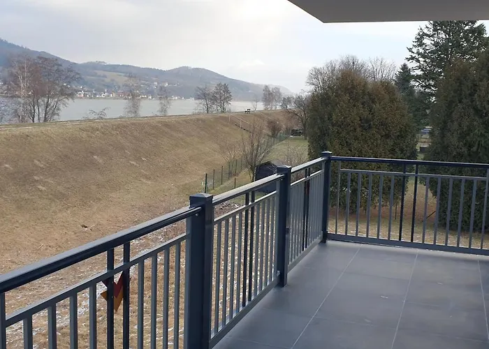 Apartment An Der Donau