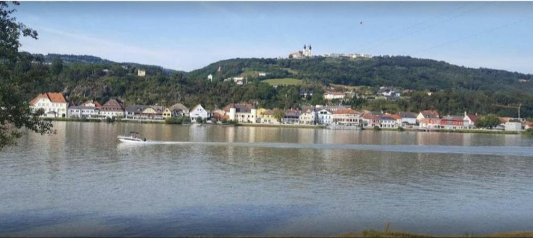 Apartment An Der Donau
